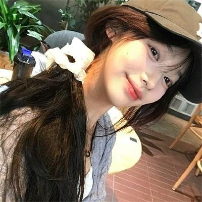 辣个女生海报